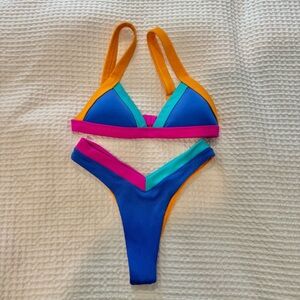 Oneone Swimwear Kameron top Bondi and Jesse Bottom Bondi